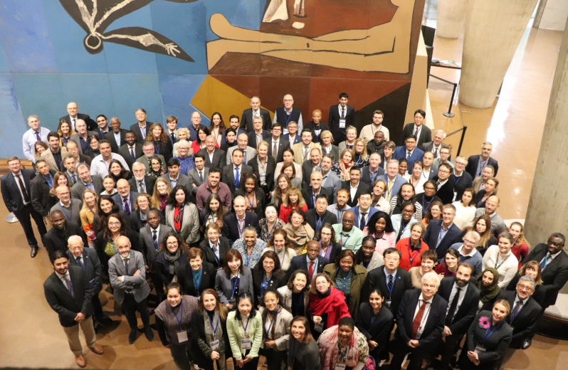 Simposio per Rafforzare l’interfaccia tra la scienza e la politica Simposio per Rafforzare l’interfaccia tra la scienza e la politica